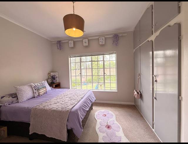 3 BEDROOM TOWNHOUSE FOR SALE IN AVIARY HILL